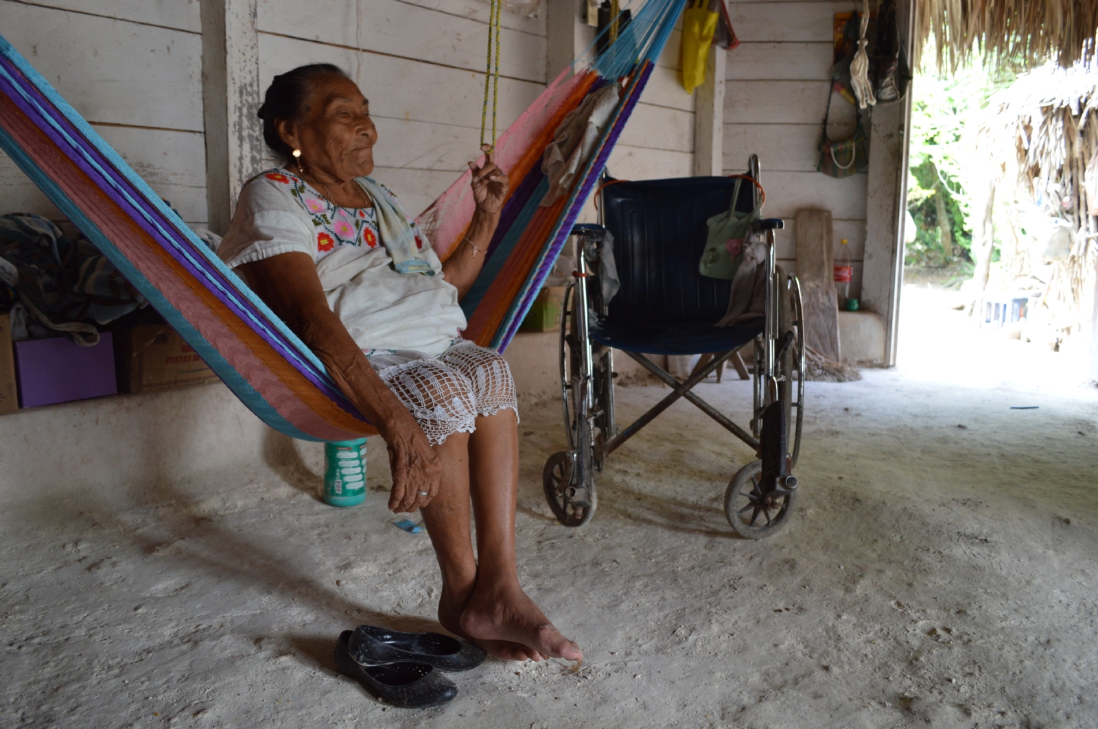 De acuerdo al Inegi, son más de 200 mil personas mayores de tres años que hablan alguna lengua indígena en Quintana Roo De acuerdo al Inegi, son más de 200 mil personas mayores de tres años que hablan alguna lengua indígena en Quintana Roo