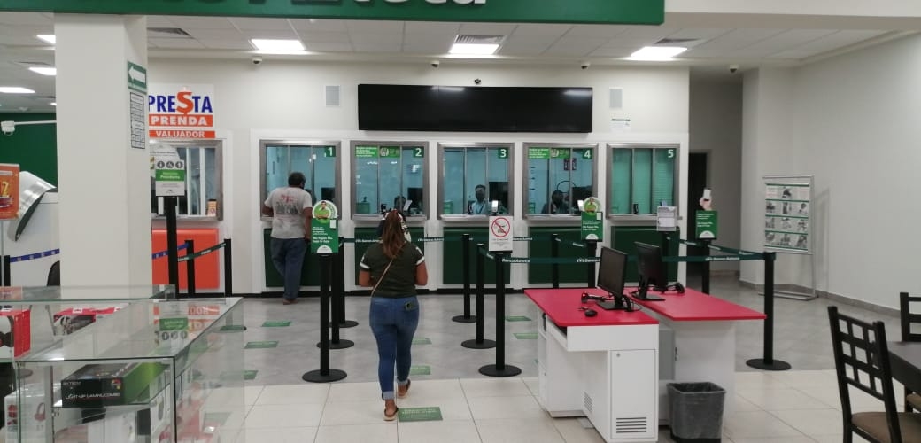 La mujer tenía más de 100 mil pesos en su cuenta bancaria