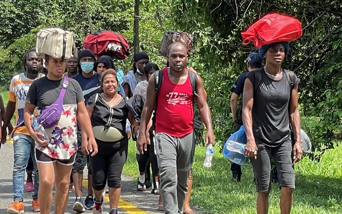 El grupo de migrantes era de más de 400 caribeños que habían cruzado entre los matorrales y selva para poder evadir a las autoridades mexicanas