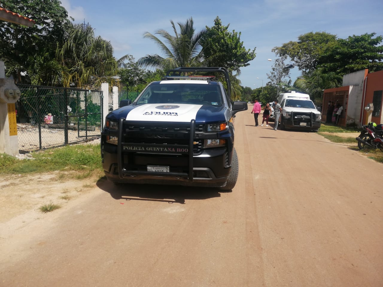 Hombre se cuelga de una viga dentro de su vivienda en Chetumal