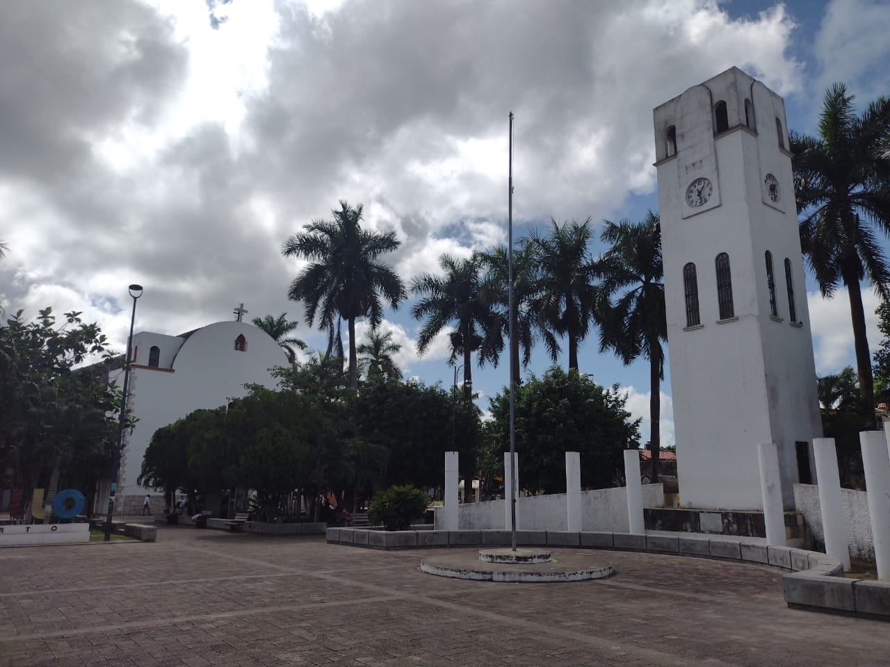 Ayuntamiento de Carrillo Puerto 'olvida' honores a la bandera en el día del Grito de Independencia