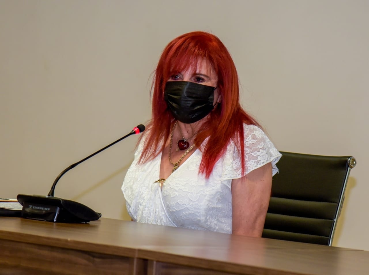 A dos días de asumir el cargo, la gobernadora Layda Sansores trabaja en temas de salud y seguridad