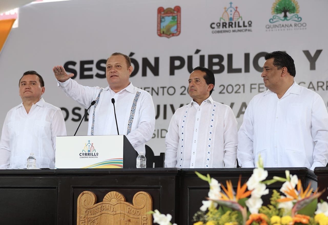 En el audio, el presidente municipal se dirige a sus directores, subdirectores y secretarios