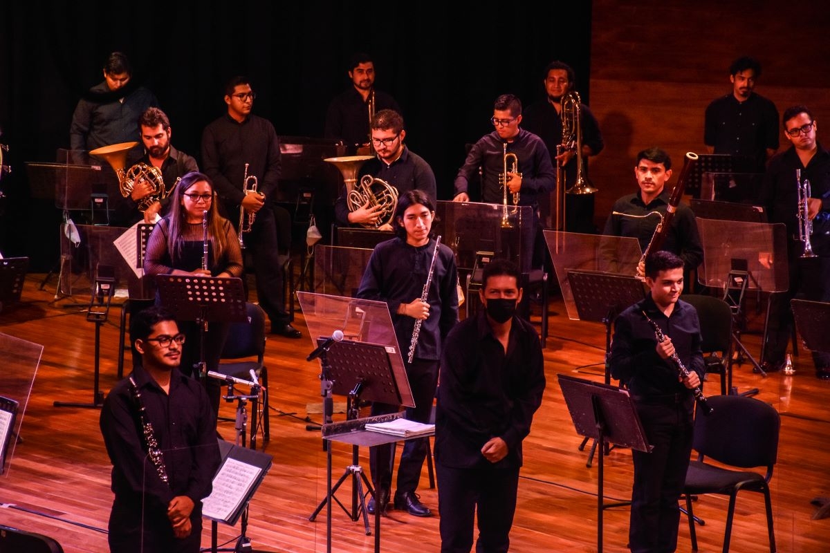 El programa incluyó el “Huapango” de Moncayo y “Cielito lindo”, entre otras composiciones. El programa incluyó el “Huapango” de Moncayo y “Cielito lindo”, entre otras composiciones.