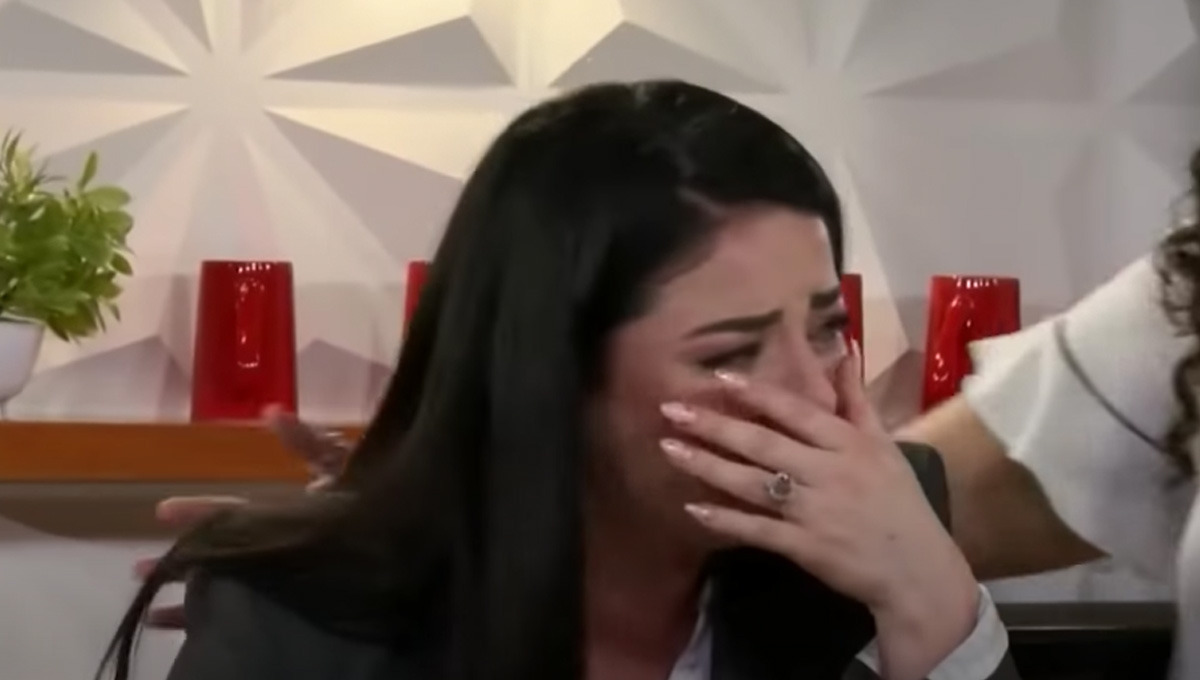 Violeta Isfel confesó que presenta cambios en su cuerpo que la mantienen inestable emocionalmente