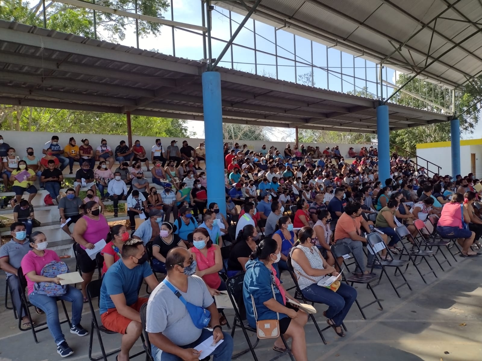 Para el primer día, fueron convocados los adultos de de 30 a 39 años qué radican en la cabecera municipal