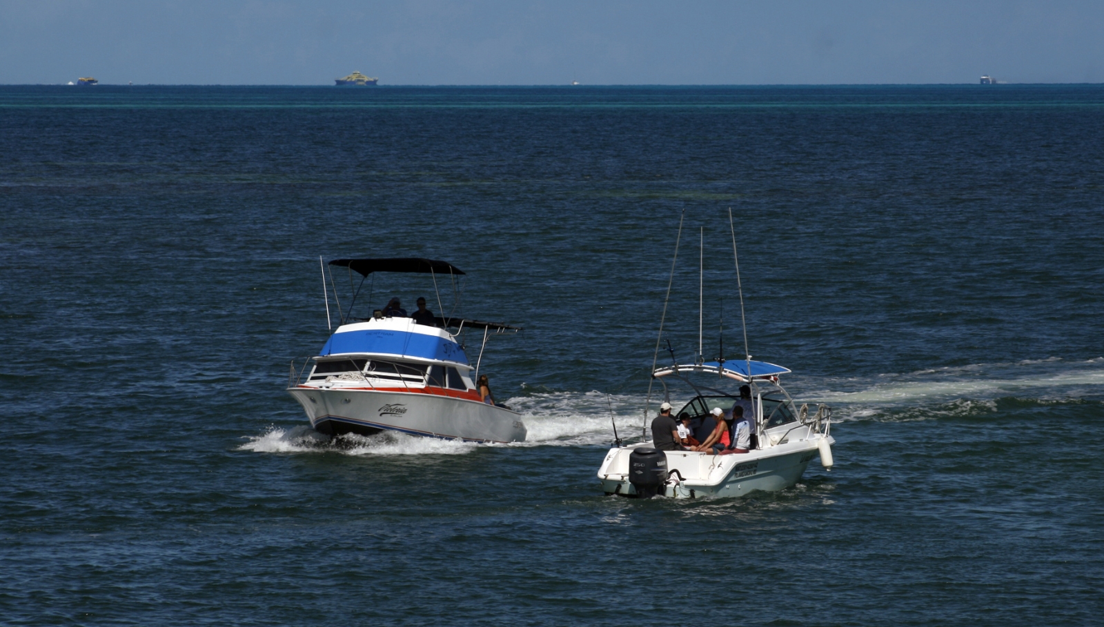 Más de 200 piratas merodean las costas de Cancún, Quintana Roo