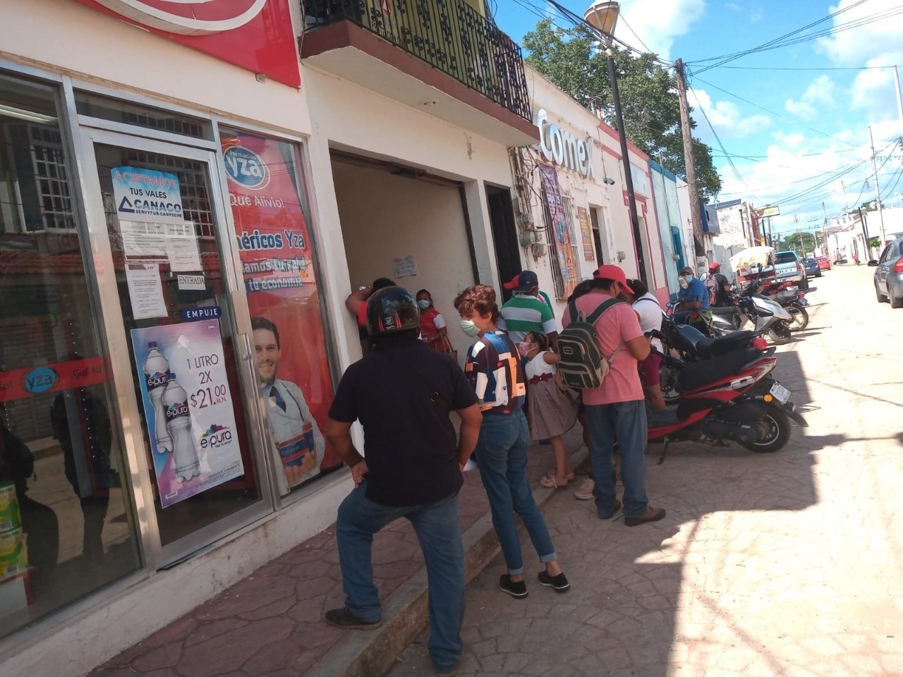 Los afectados temen que no les paguen, pues pasa el tiempo y no reciben su dinero. Foto: Amado Caamal / Por Esto! Los afectados temen que no les paguen, pues pasa el tiempo y no reciben su dinero. Foto: Amado Caamal / Por Esto!
