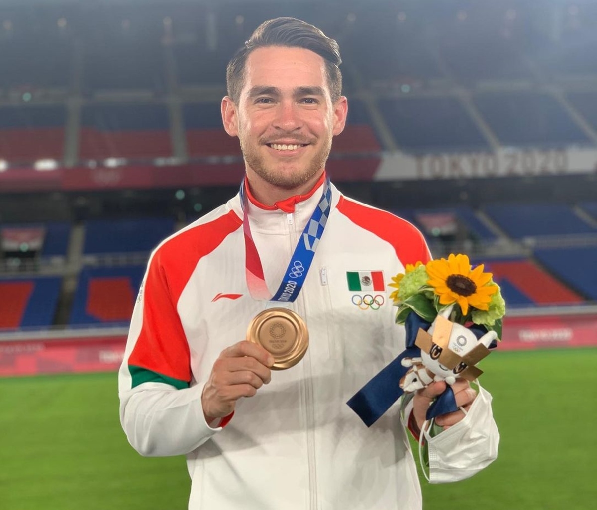 El jugador de Chivas fue despojado de su camioneta, secuestrado y liberado minutos después El jugador de Chivas fue despojado de su camioneta, secuestrado y liberado minutos después