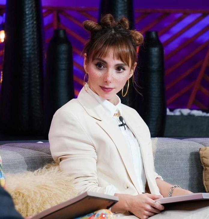 Natalia Téllez revela el sexo de su bebé en Netas Divinas ¿Es Niño o niña?
