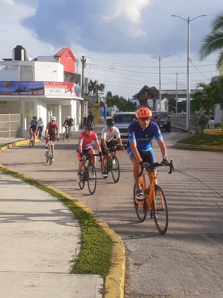Esta mañana se pudo observar la Ciclovía al Sur de la isla congestionada de ciclistas y corredores Esta mañana se pudo observar la Ciclovía al Sur de la isla congestionada de ciclistas y corredores