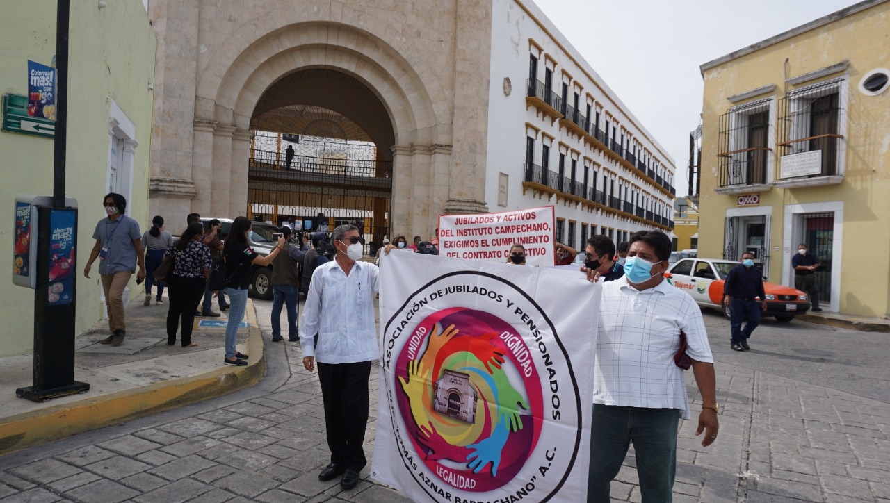Los extrabajadores de esta institución educativa piden un aumento del 3.4 por ciento salarial Los extrabajadores de esta institución educativa piden un aumento del 3.4 por ciento salarial