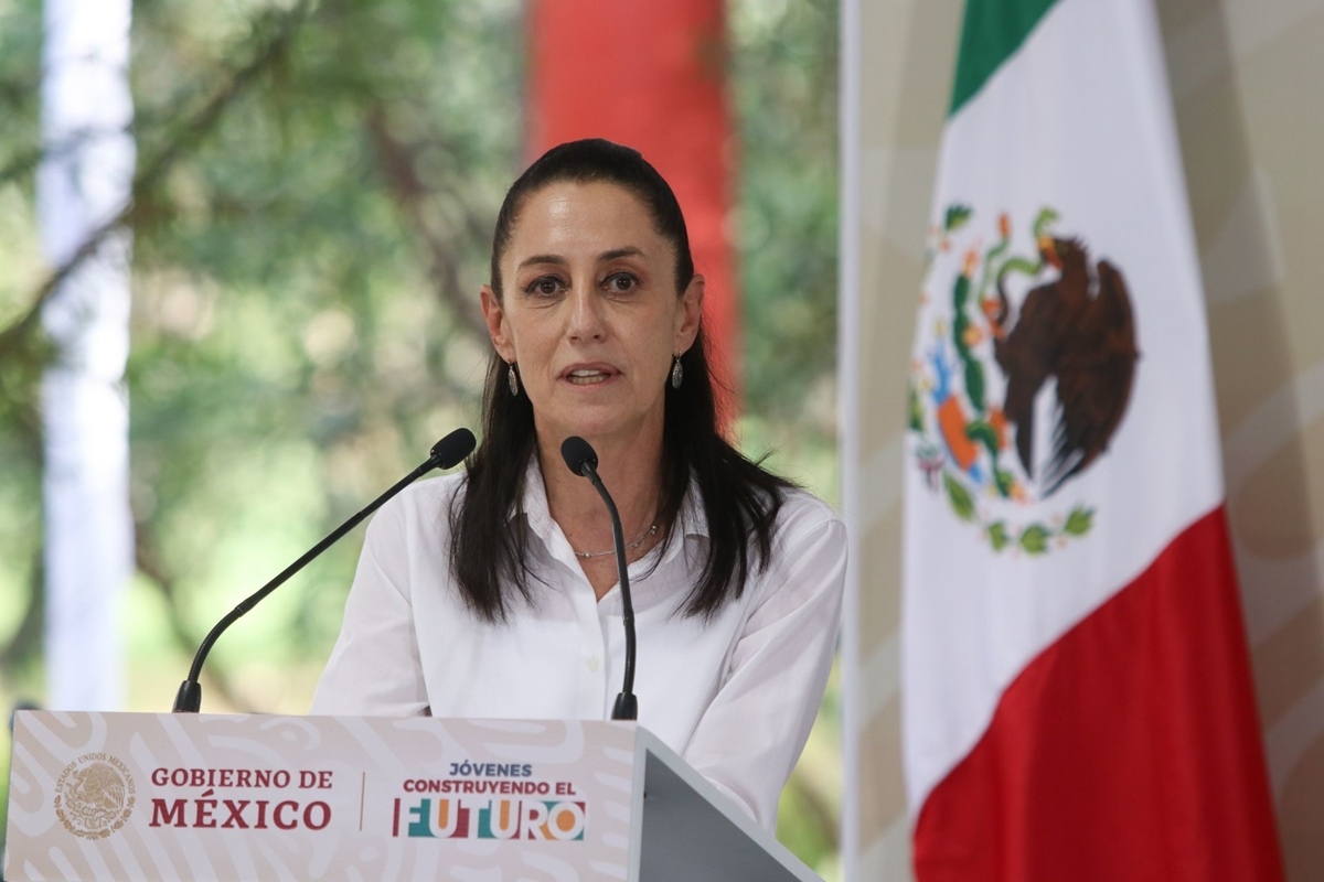 La Jefa de Gobierno de la CDMX afirmó que su cargo no tiene nada que ver con la beca obtenida por su hija