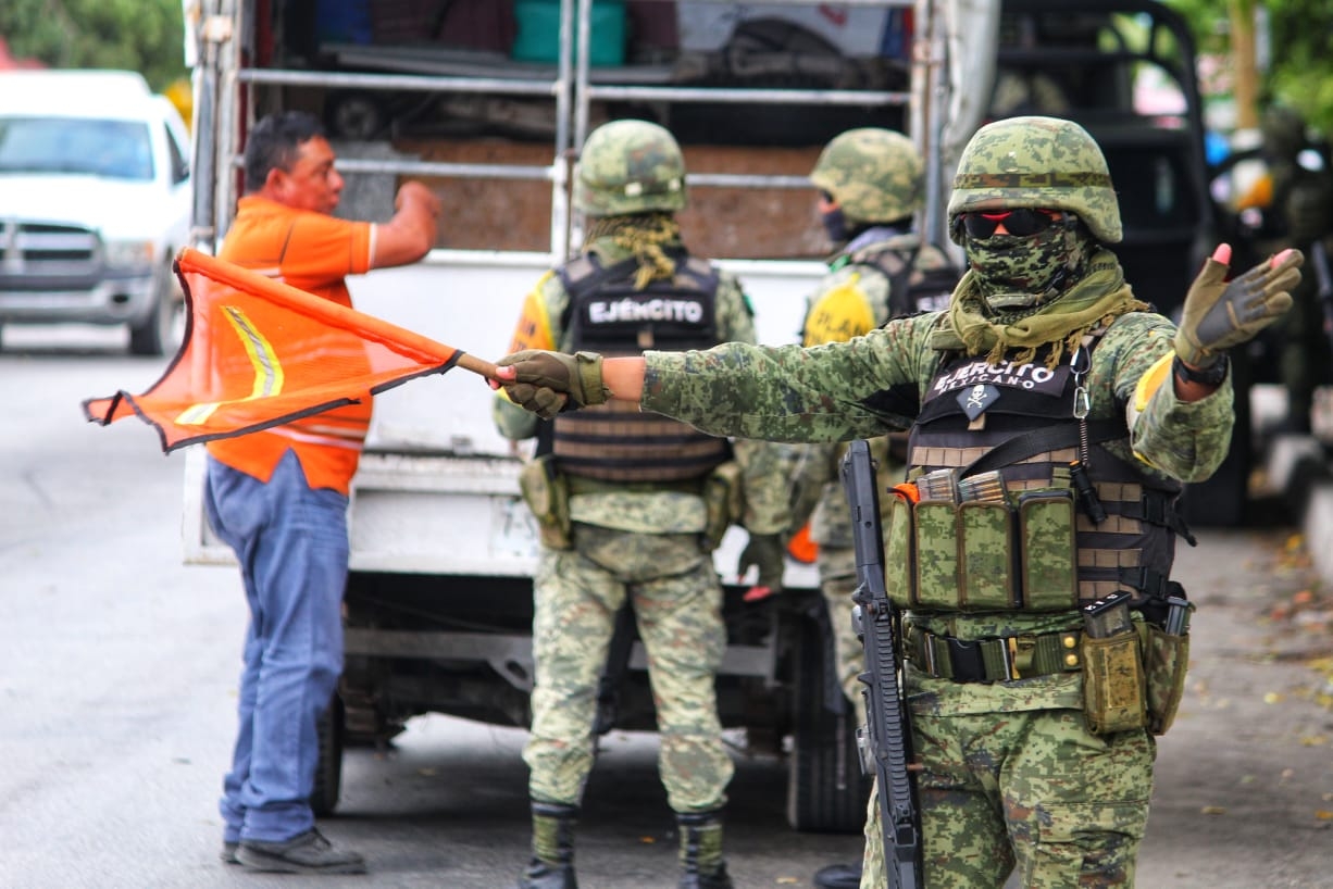 Se realizaron seis operativos y se verificaron alrededor de 400 vehículos en distintas avenidas de Cancún Se realizaron seis operativos y se verificaron alrededor de 400 vehículos en distintas avenidas de Cancún