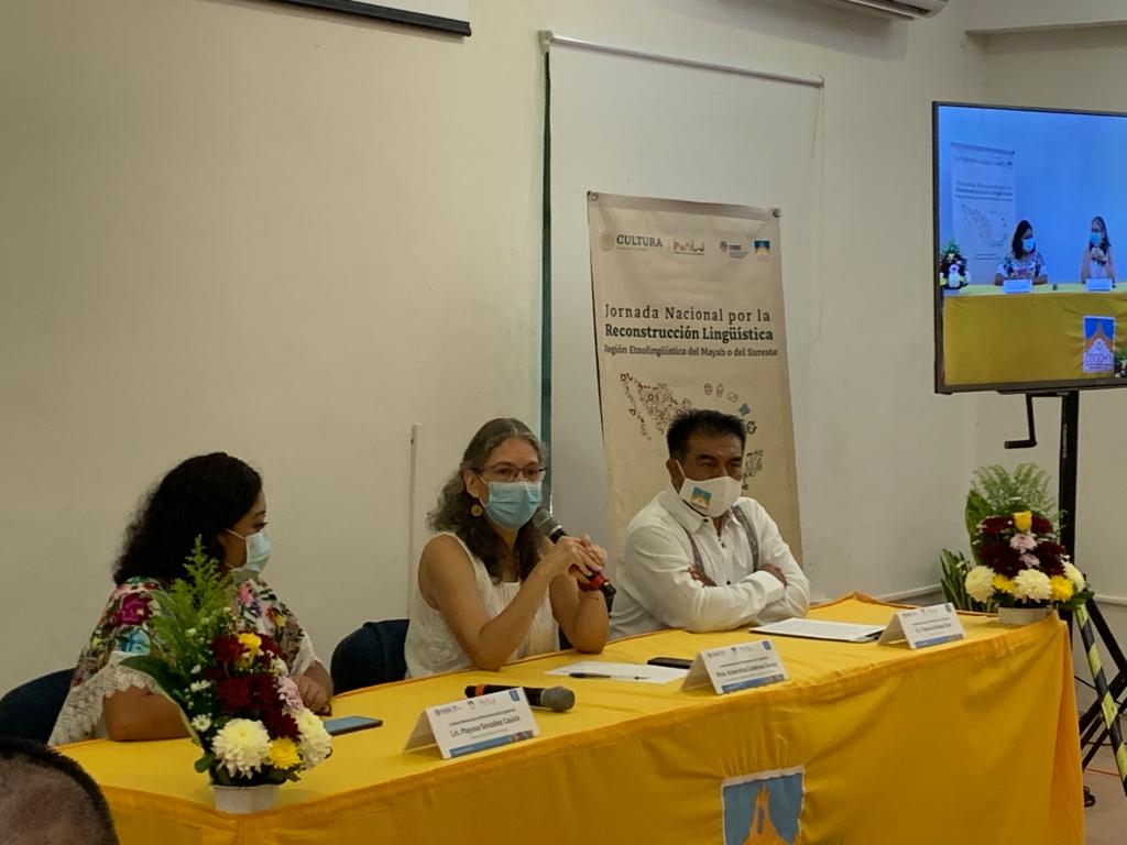 En este encuentro se discutieron los caminos y definan políticas para la salvaguarda y fortalecimiento de las lenguas nacionales En este encuentro se discutieron los caminos y definan políticas para la salvaguarda y fortalecimiento de las lenguas nacionales
