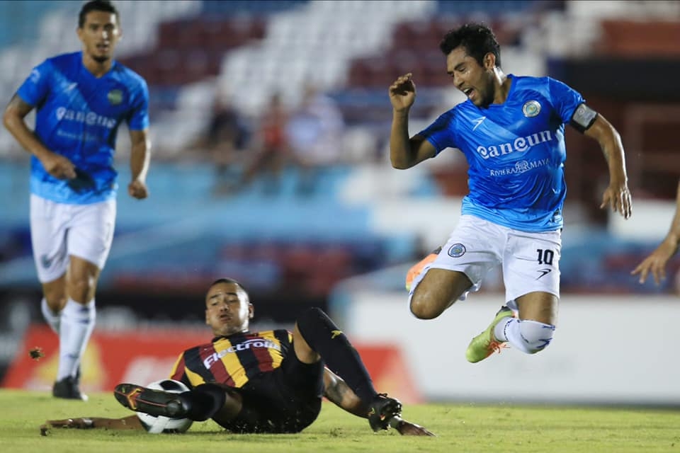 Los caribeños suman tres victorias, cinco derrotas, siete goles a favor, nueve en contra