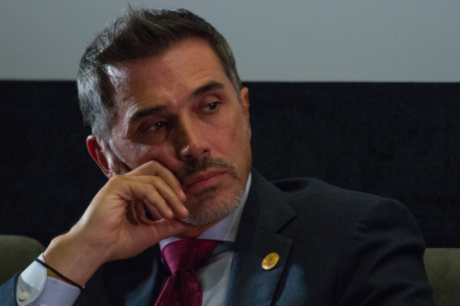 Héctor Parra interpone demanda contra Sergio Mayer por tráfico de influencias