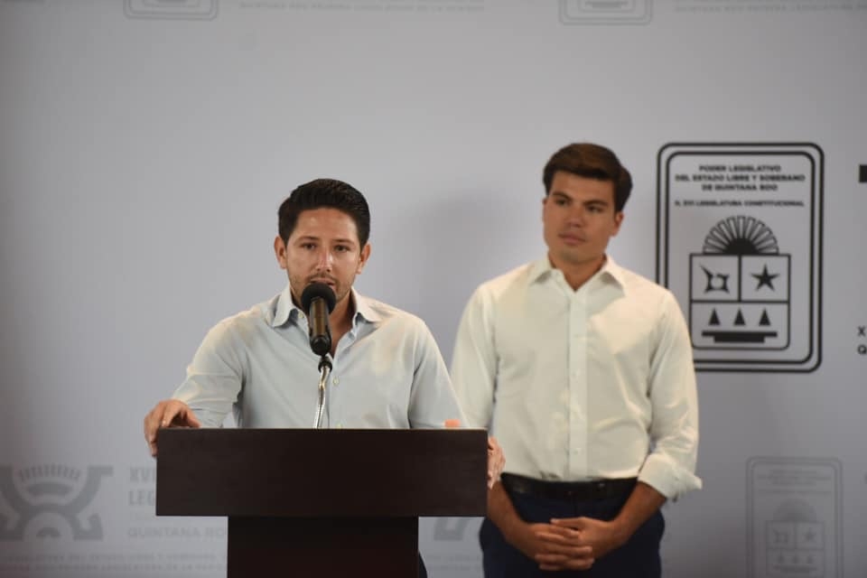 La renuncia se dio a unas horas de que se realice el cambio en la presidencia de la Jugocopo