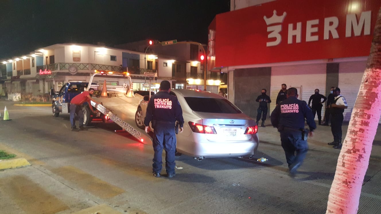 En enero del 2021, los extranjeros fueron denunciados por detonaciones de arma de fuego en el Boulevard Bahía de Chetumal. En enero del 2021, los extranjeros fueron denunciados por detonaciones de arma de fuego en el Boulevard Bahía de Chetumal.