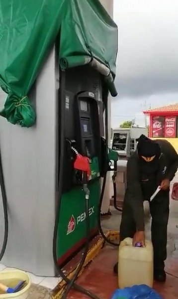 Los consumidores en Mahahual indicaron que la gasolinera que se ubica en el destino no da por completo los litros del combustible Los consumidores en Mahahual indicaron que la gasolinera que se ubica en el destino no da por completo los litros del combustible