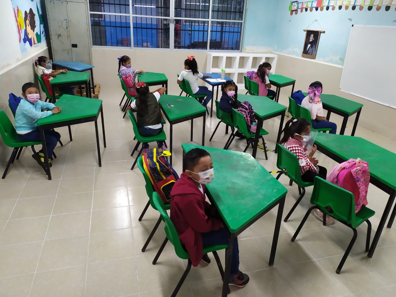 Docentes y estudiantes cumplen con las medidas sanitarias expuestas por la autoridad de salud Docentes y estudiantes cumplen con las medidas sanitarias expuestas por la autoridad de salud