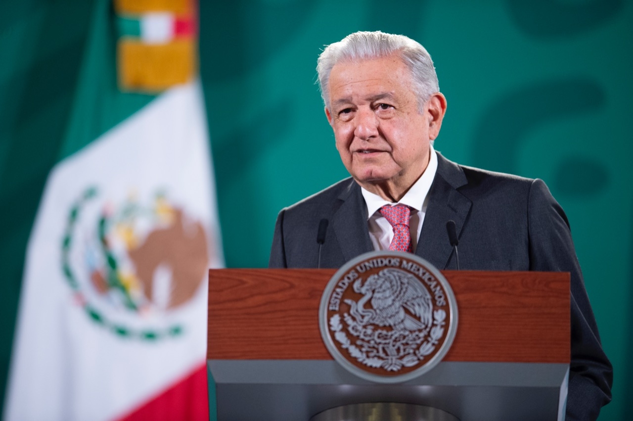 AMLO lamenta inundación en clínica del IMSS de Tula, Hidalgo
