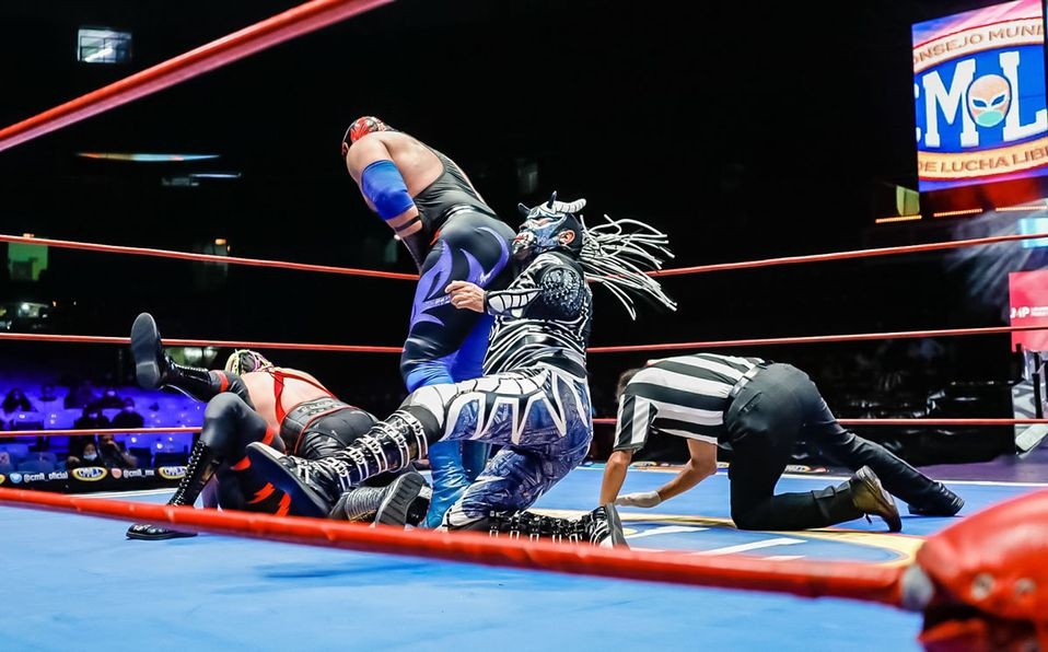 Función de Lucha Libre en la Arena México se interrumpe por el sismo Función de Lucha Libre en la Arena México se interrumpe por el sismo