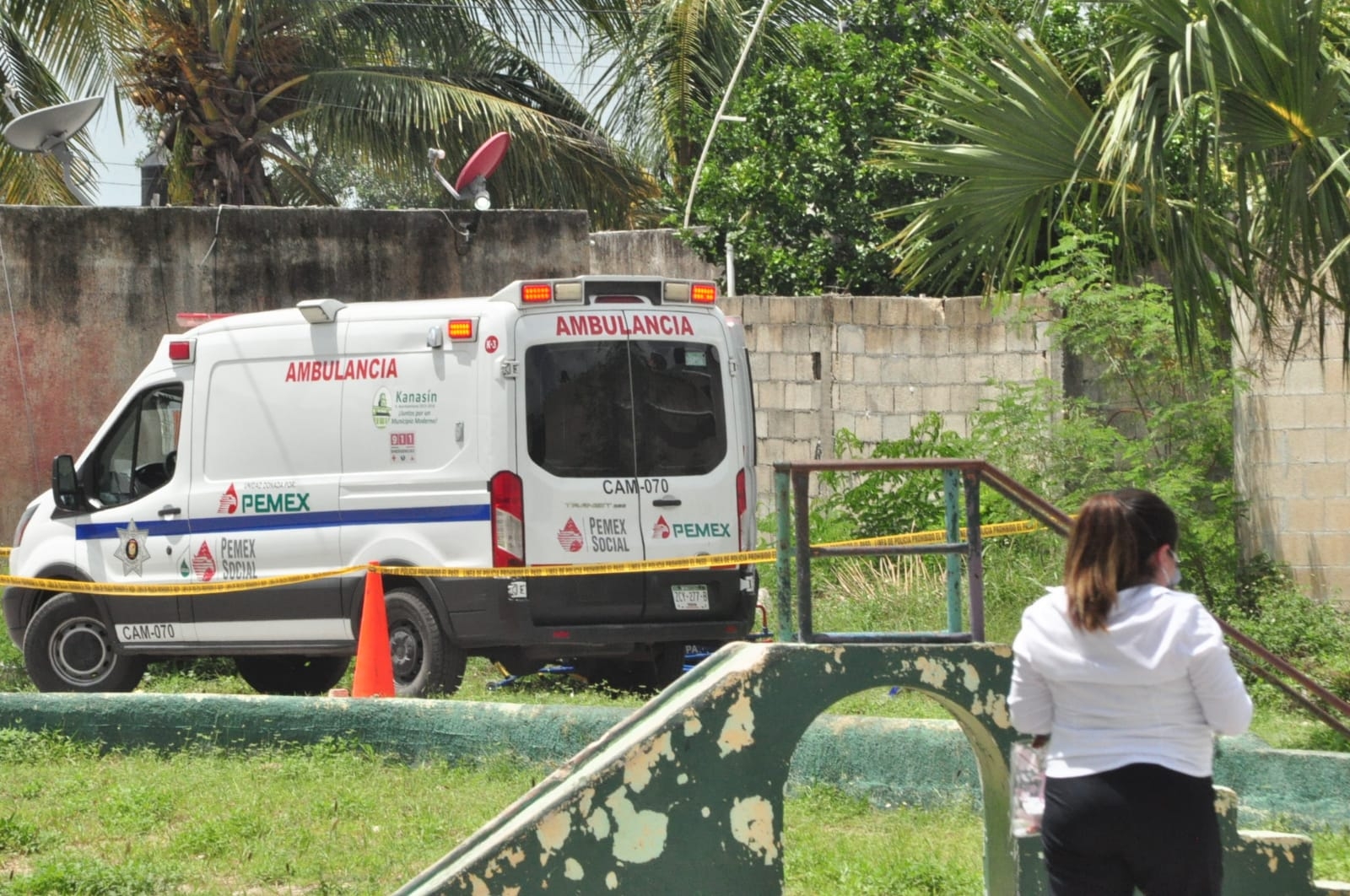 Las calles fueron cerradas a la circulación y el área fue acordonadas con cintas amarillas