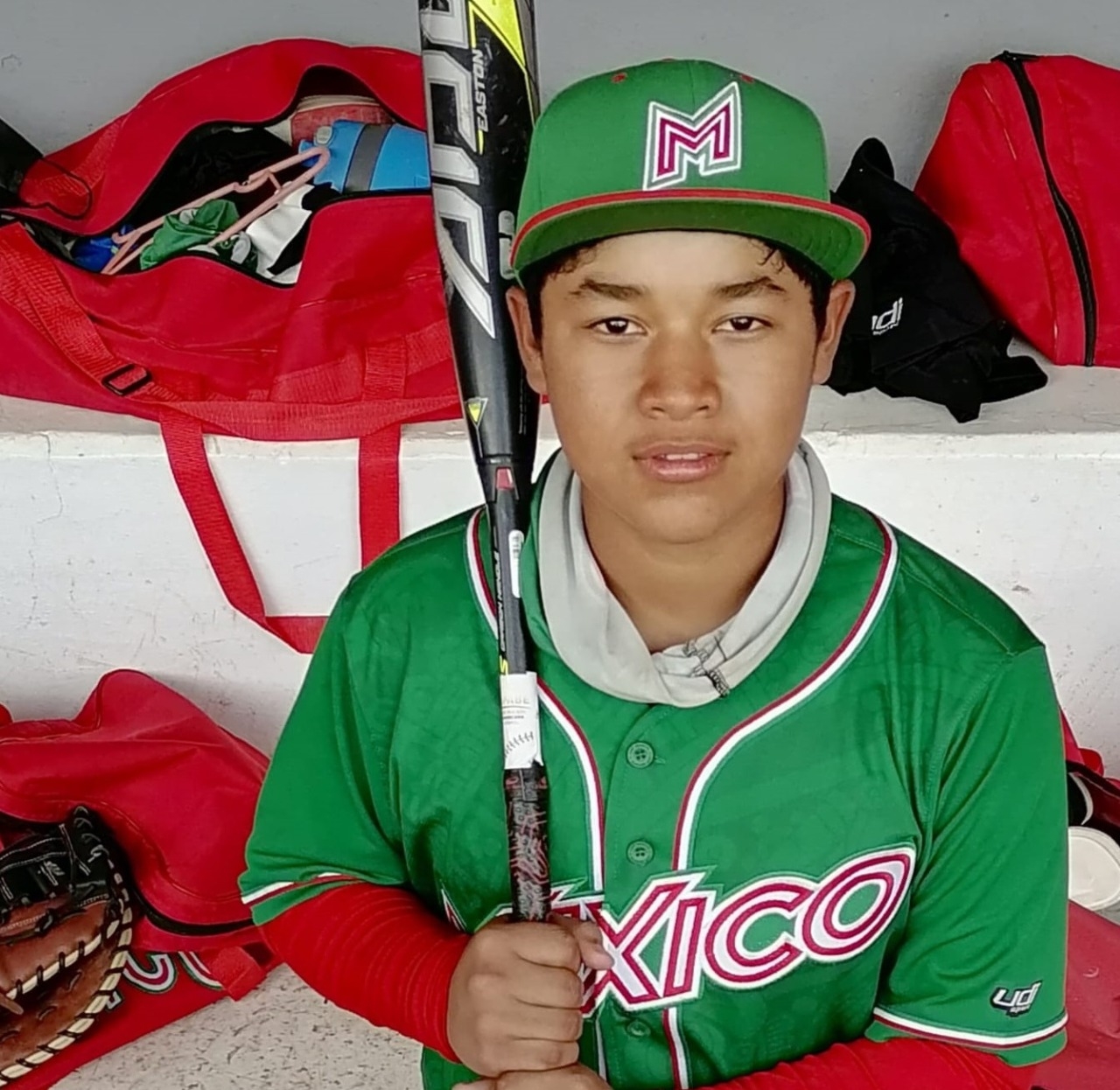 Tras este logro, el joven beisbolista, junto con su equipo ganaron su boleto al Mundial en China Taipei en el mes de noviembre Tras este logro, el joven beisbolista, junto con su equipo ganaron su boleto al Mundial en China Taipei en el mes de noviembre