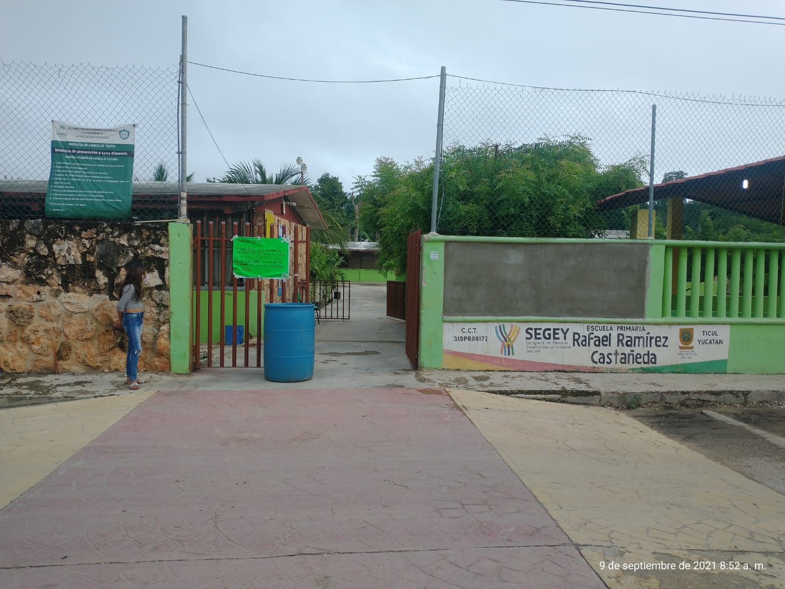 Docentes informaron a los padres de familiar sobre la situación, por lo que decidieron cerrar las escuelas