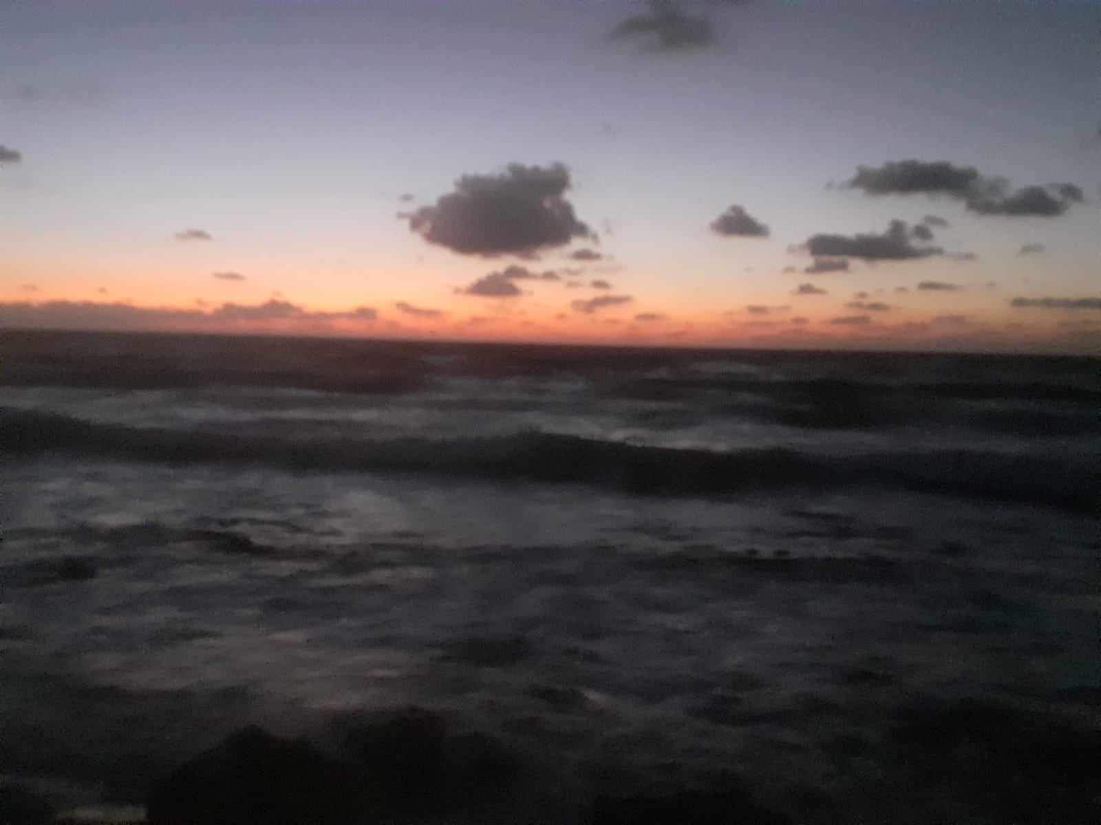 El primer amanecer del Año Nuevo es un evento natural en que los ciudadanos y turistas se dan cita en las playas de Quintana Roo
