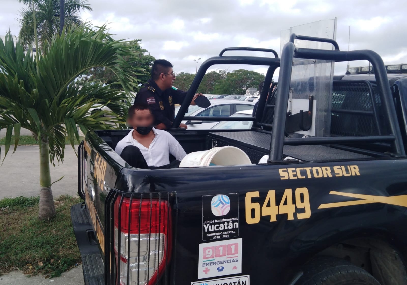 El detenido fue llevado a las instalaciones de la Fiscalía General de Yucatán en Mérida para definir su situación legal