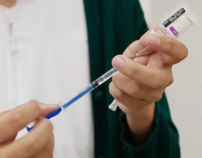 La vacunación se aplica en personal de primera línea en atención a pacientes COVID en Cozumel