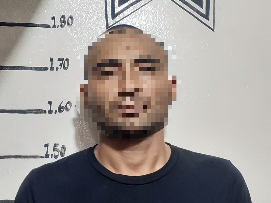 Al ser sorprendido con el enervante, el hombre opuso resistencia y agredió a los policías Al ser sorprendido con el enervante, el hombre opuso resistencia y agredió a los policías