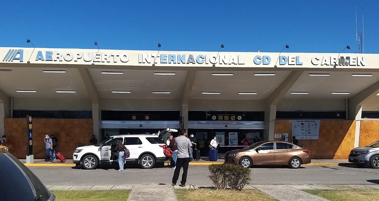 En comparación con la Isla, el mejoramiento de las condiciones sanitarias ante la pandemia benefició a la capital, cuyo tráfico operativo incrementó un 94.4%