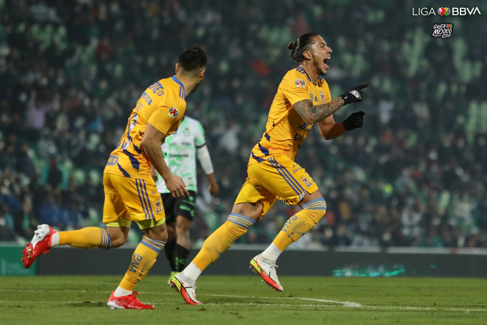 Carlos Salcedo consiguió el gol del empate al minuto 93 Carlos Salcedo consiguió el gol del empate al minuto 93