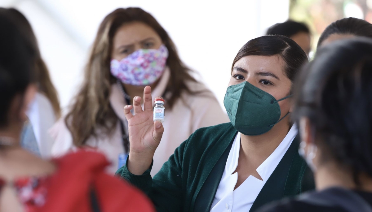 Conacyt convocó a la población previamente vacunada mayor de 18 años y residentes de la Ciudad de México a participar de forma voluntaria. Foto: Cuartoscuro
