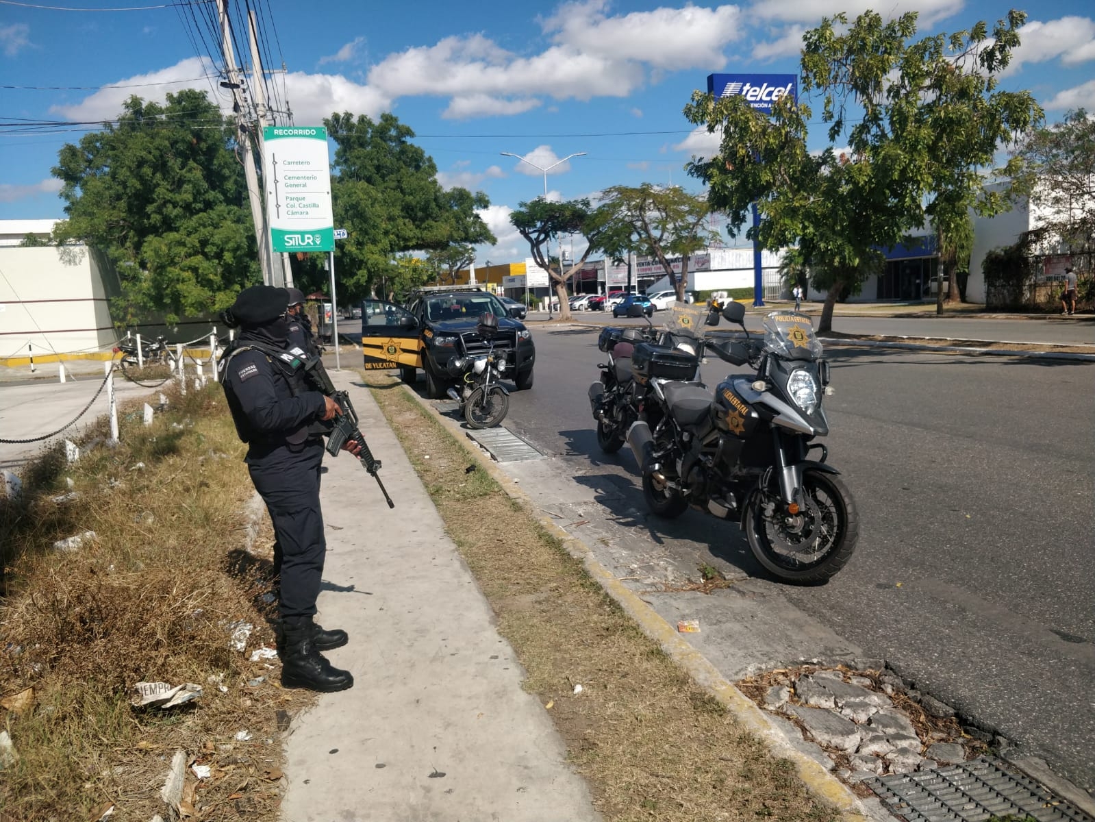 Al lugar llegaron como apoyo del motopatrulleros GM-2296 y GM-2325 del grupo Goeras Motorizados