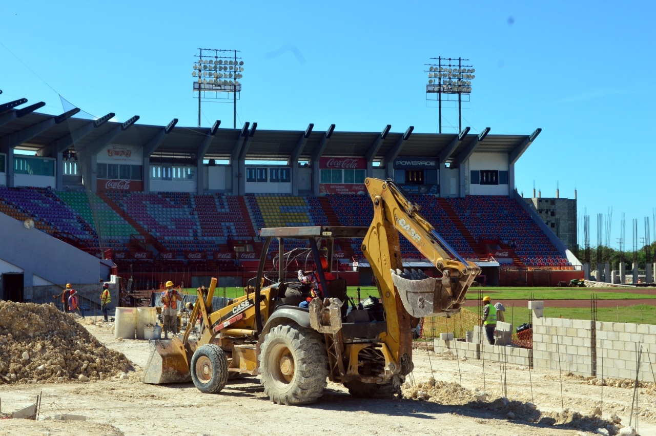 El Gobierno de México financió la mejora del Estadio 'Nelson Barrera' en la capital de Campeche para fomento deportivo