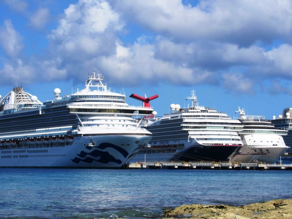 De 81 arribos de barcos programados a puertos de Cozumel, sólo se cancelaron dos, entre ellos uno de la naviera Royal Caribbean