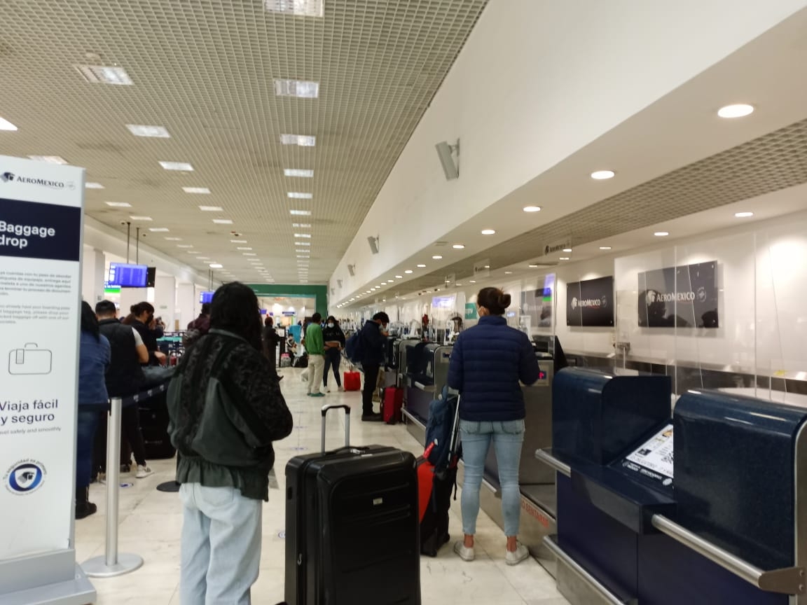 Hasta ahora sólo han despegado los vuelos 821 y 823 con destino a la Ciudad de México