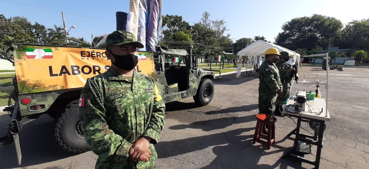 La 34 Zona Militar habilitó un regimiento conformado por 75 elementos quienes realizarán labor social La 34 Zona Militar habilitó un regimiento conformado por 75 elementos quienes realizarán labor social