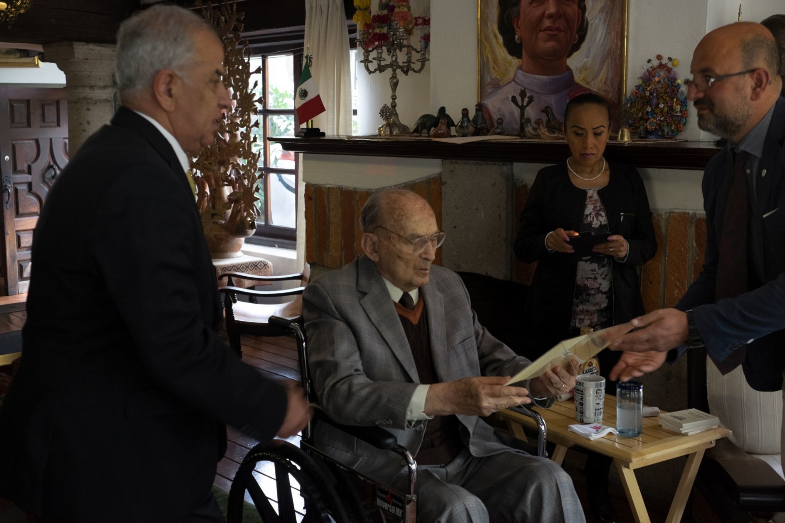 Personajes como Porfirio Muñoz Ledo asistirán a la reunión virtual por el cumpleaños de Luis Echeverría Personajes como Porfirio Muñoz Ledo asistirán a la reunión virtual por el cumpleaños de Luis Echeverría