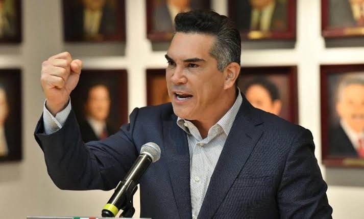 El actual presidente del PRI amenazó con expulsar al exgobernador del partido