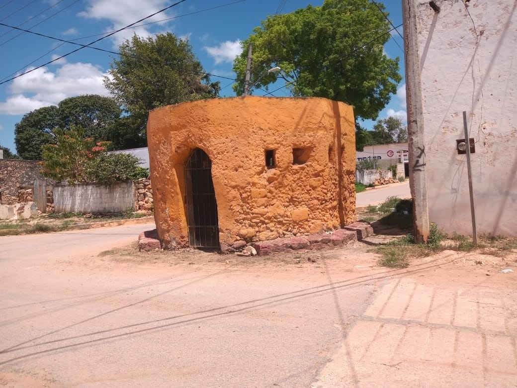 Una construcción en medio del poblado sirvió como cárcel durante la Guerra de Castas