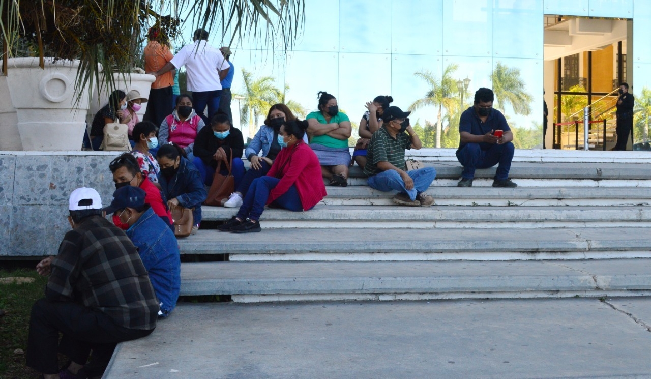 Ejidatarios acudieron al Palacio de Gobierno