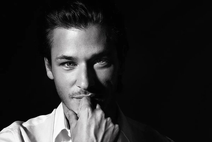 Gaspard Ulliel subrió un accidente de esquí que provocó su muerte.
Foto: Twitter @pierreniney