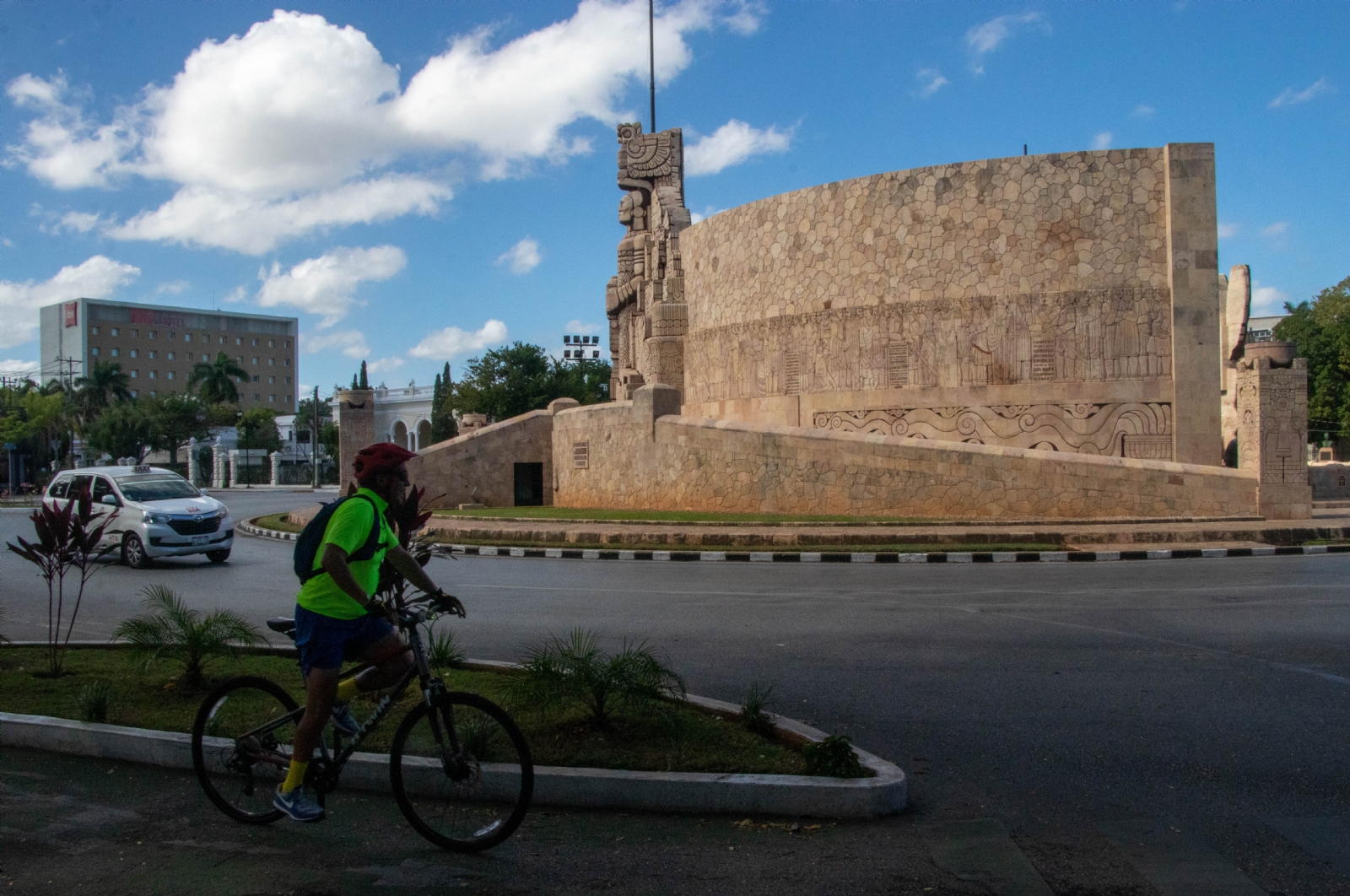 El monumento a la Patria en Mérida, fue uno de los sitios más visitados de la ciudad en Año Nuevo