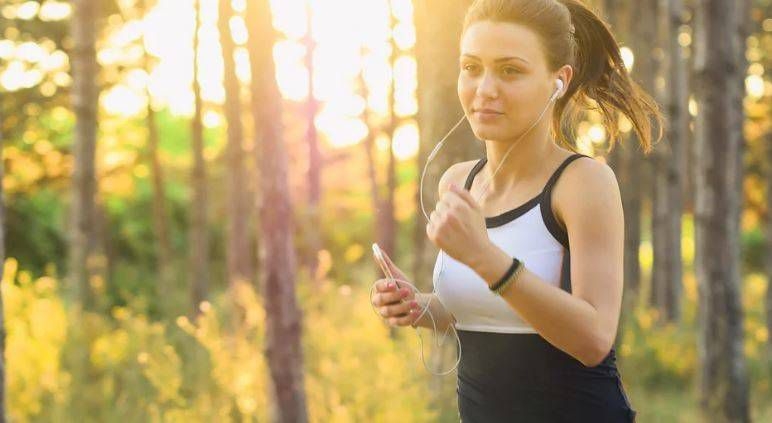 3 ejercicios para bajar la grasa abdominal después de las Fiestas 3 ejercicios para bajar la grasa abdominal después de las Fiestas