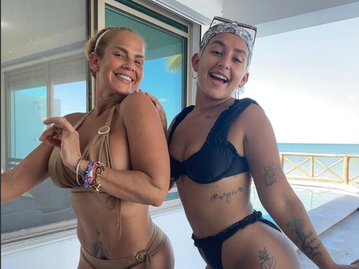 Romina y Niurka en Yucatán